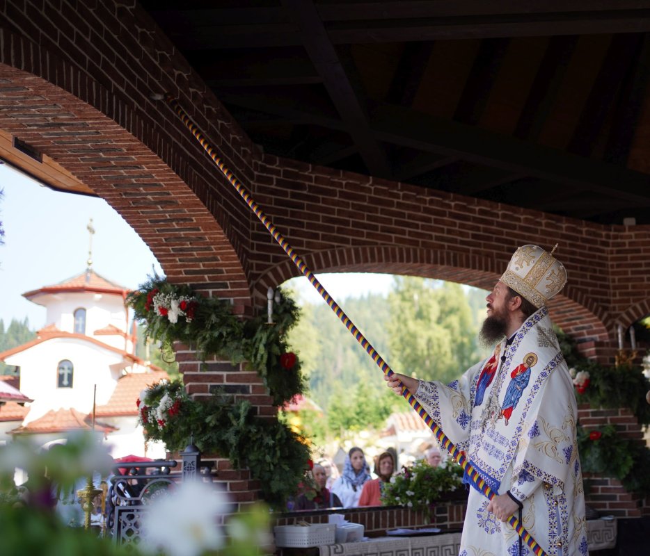 Hramul Schitului „Sfântul Ioan Iacob Hozevitul” – Mestecăniș 179448