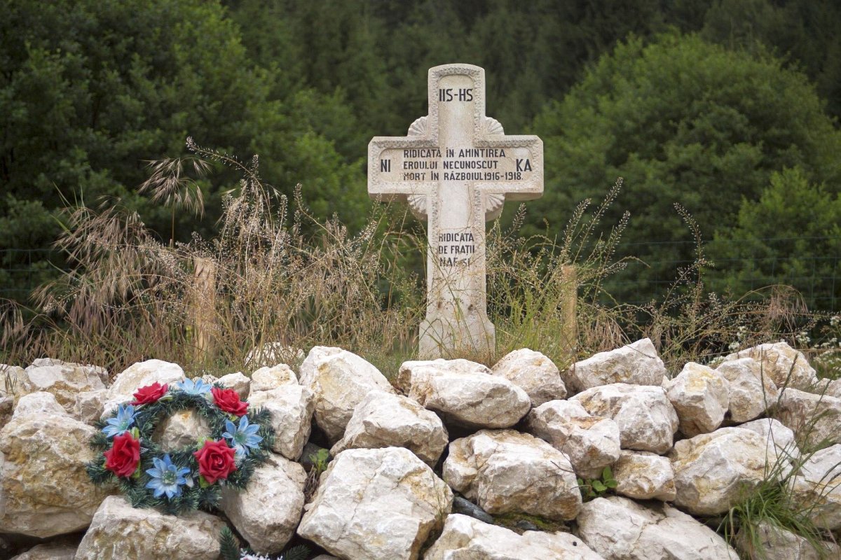 Matei 10, 37–42; 11, 1 (Iisus îi învață pe ucenici) 179331