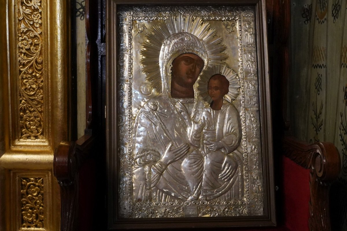 Tradiționala procesiune cu Icoana Maicii Domnului de la Mănăstirea Adam 179581