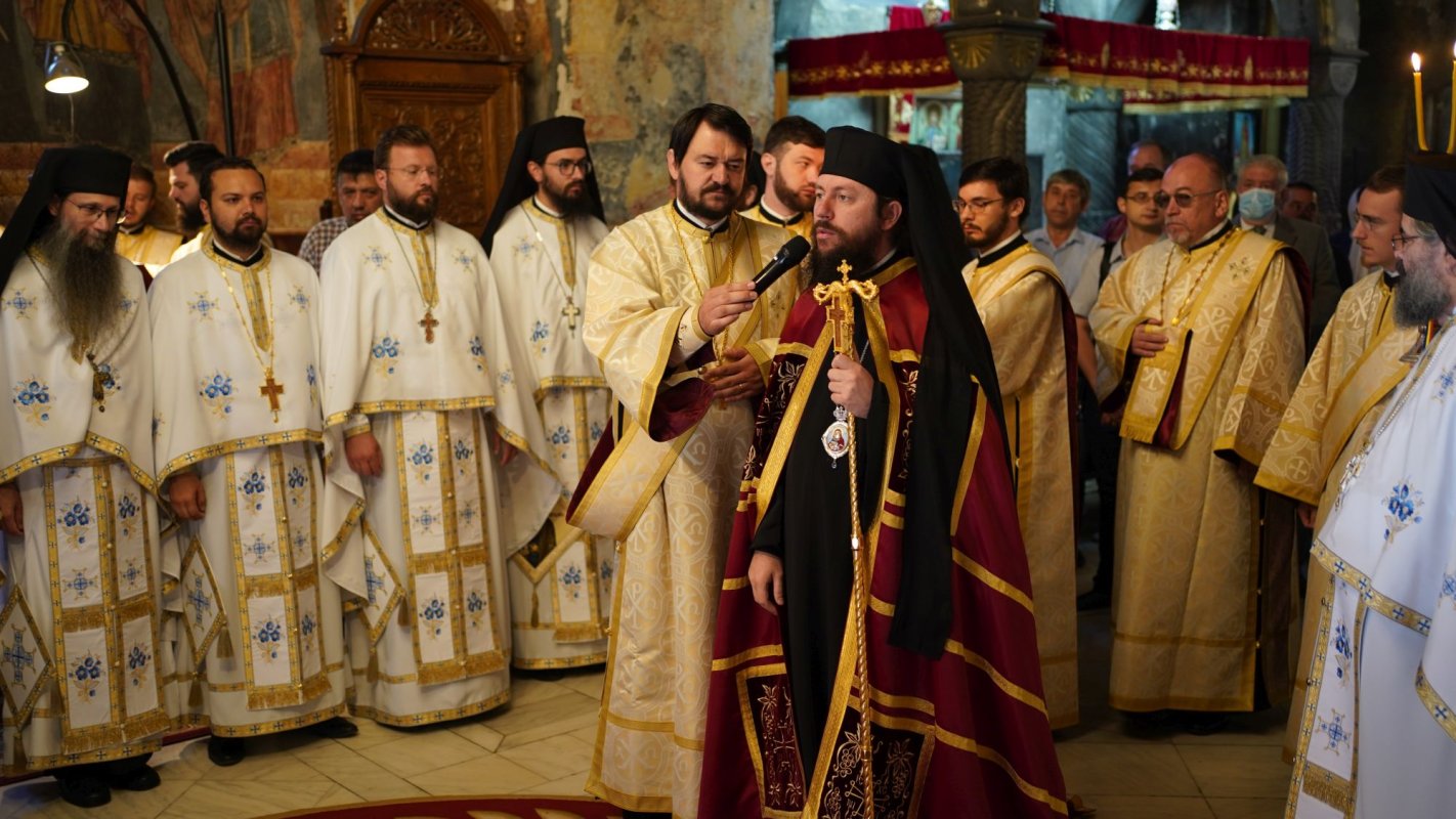 Duminica a 7-a după Rusalii la Catedrala Arhiepiscopală din Suceava 179680