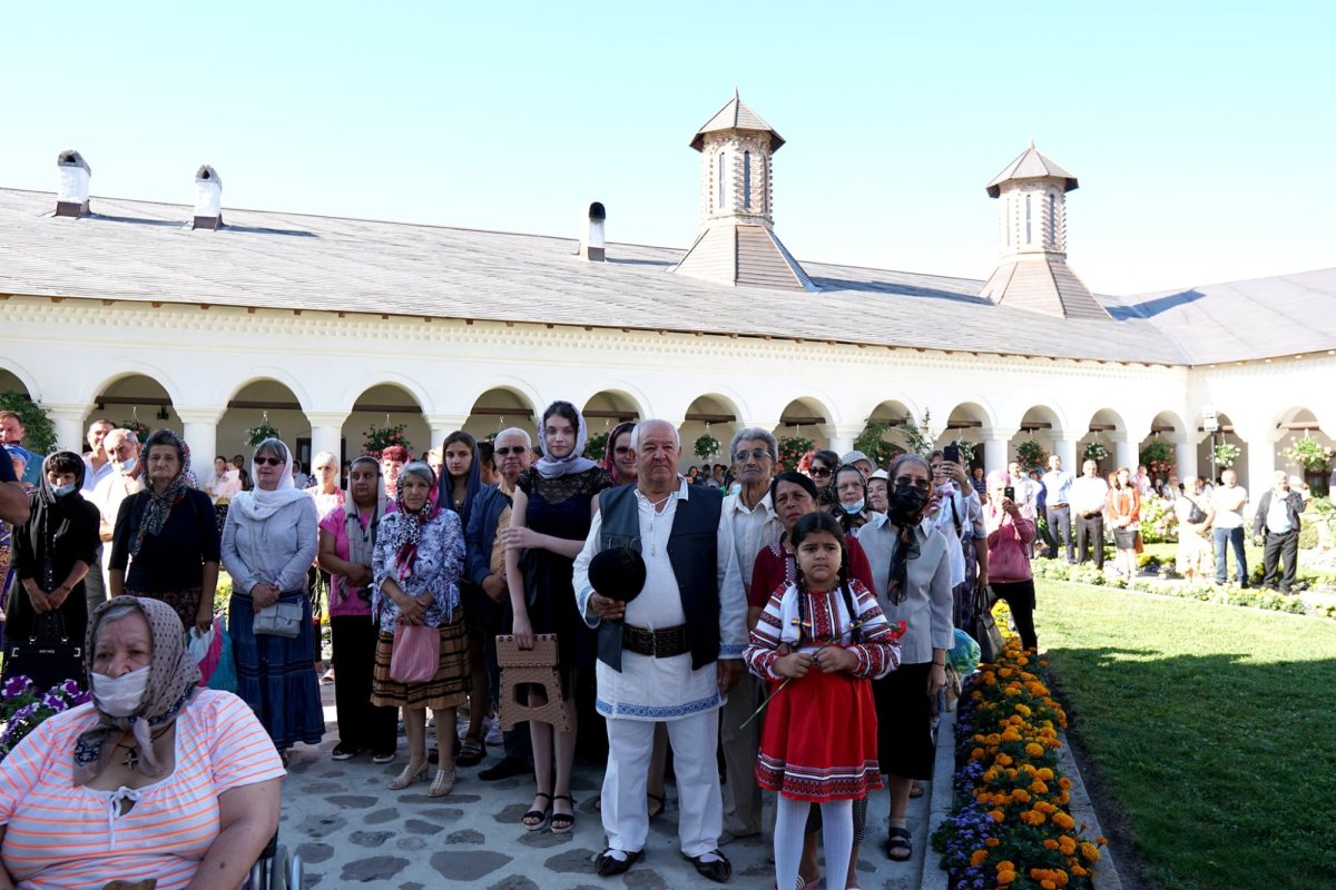 Mănăstirea Aninoasa din Argeș la frumusețea înnoită a începuturilor 179798