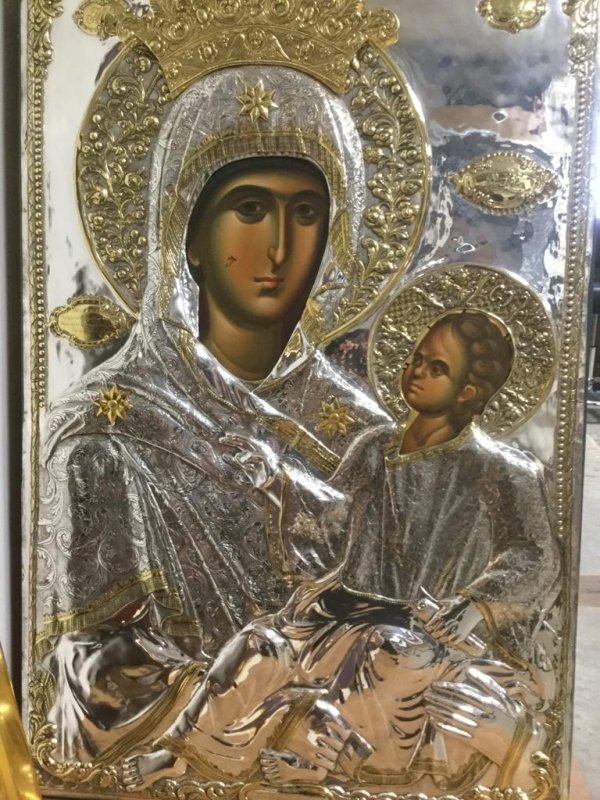 O copie a Icoanei Maicii Domnului „Esfagmeni“-Înjunghiata a fost adusă la Mănăstirea Piatra Tăieturii 179693