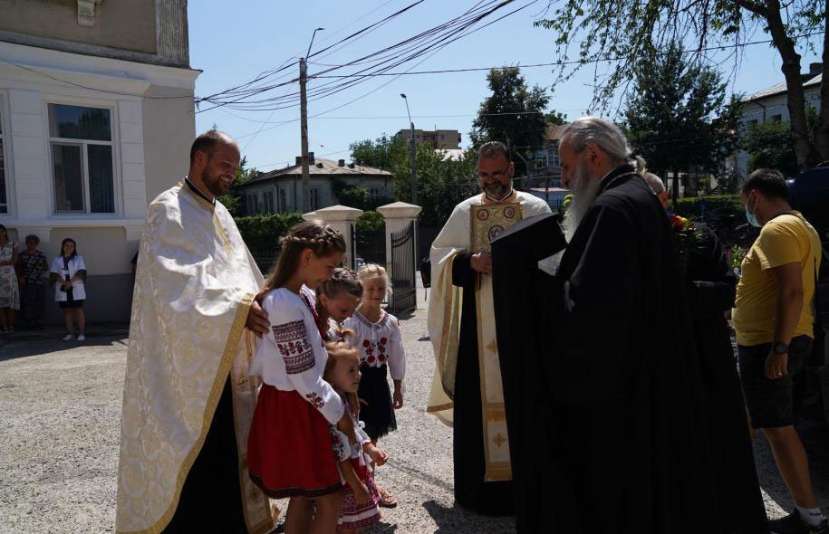 Parteneriat inedit între Spitalul „Elena Doamna” şi Arhiepiscopia Iaşilor: IPS Teofan a binecuvântat rezerva „Sfânta Emilia” 179816