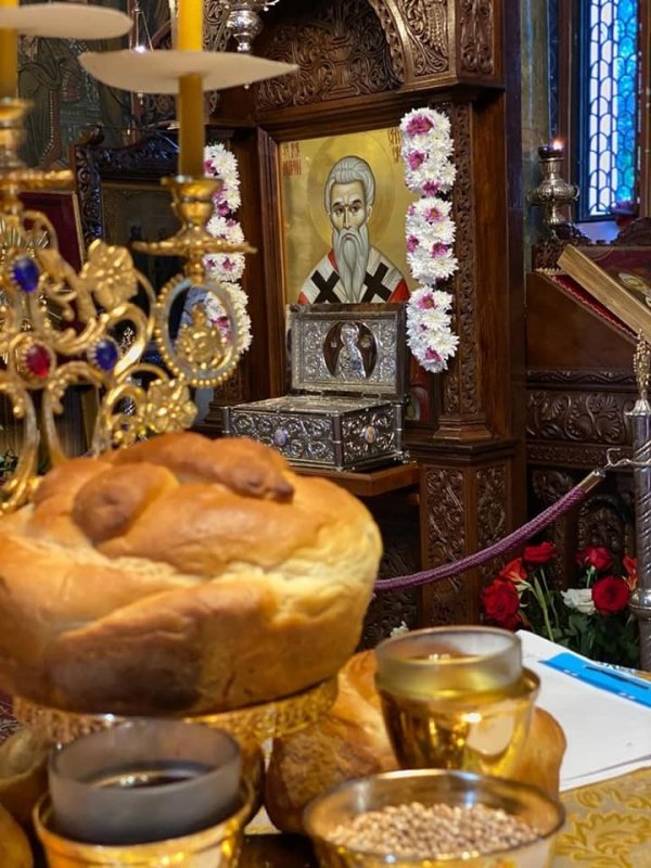 Sfântul Ierarh Miron pomenit la biserica sa din Capitală 179826