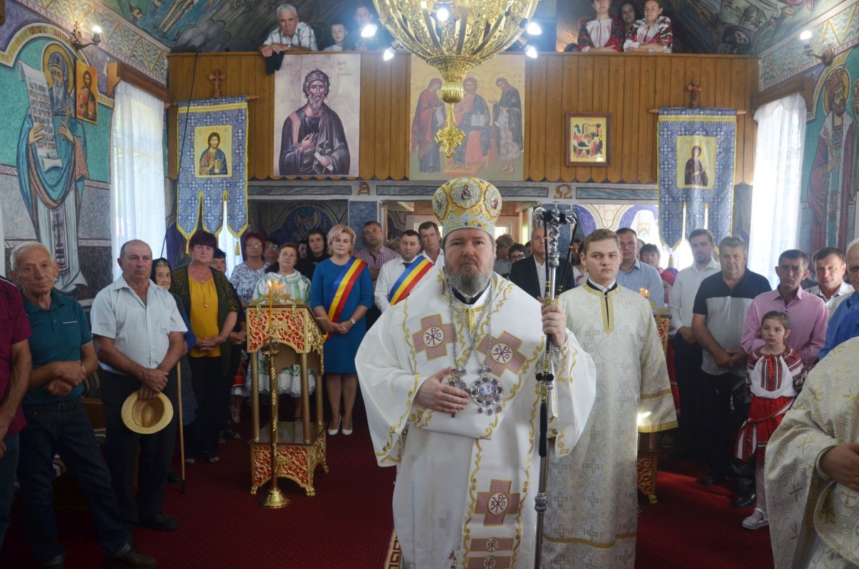 Liturghie și hirotonie în Eparhia Oradiei 179901