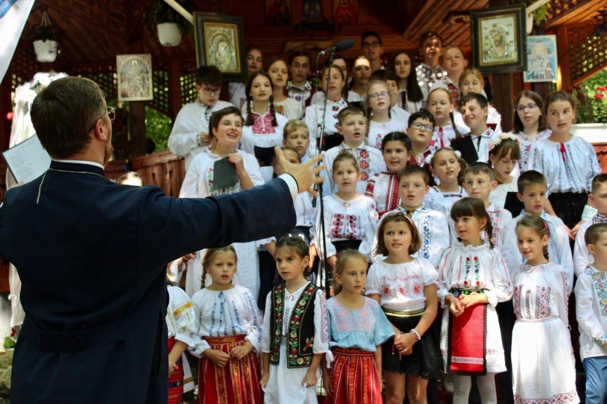 Festivalul de pricesne „Maică, Pururea Fecioară“, ediția a 10-a 179950