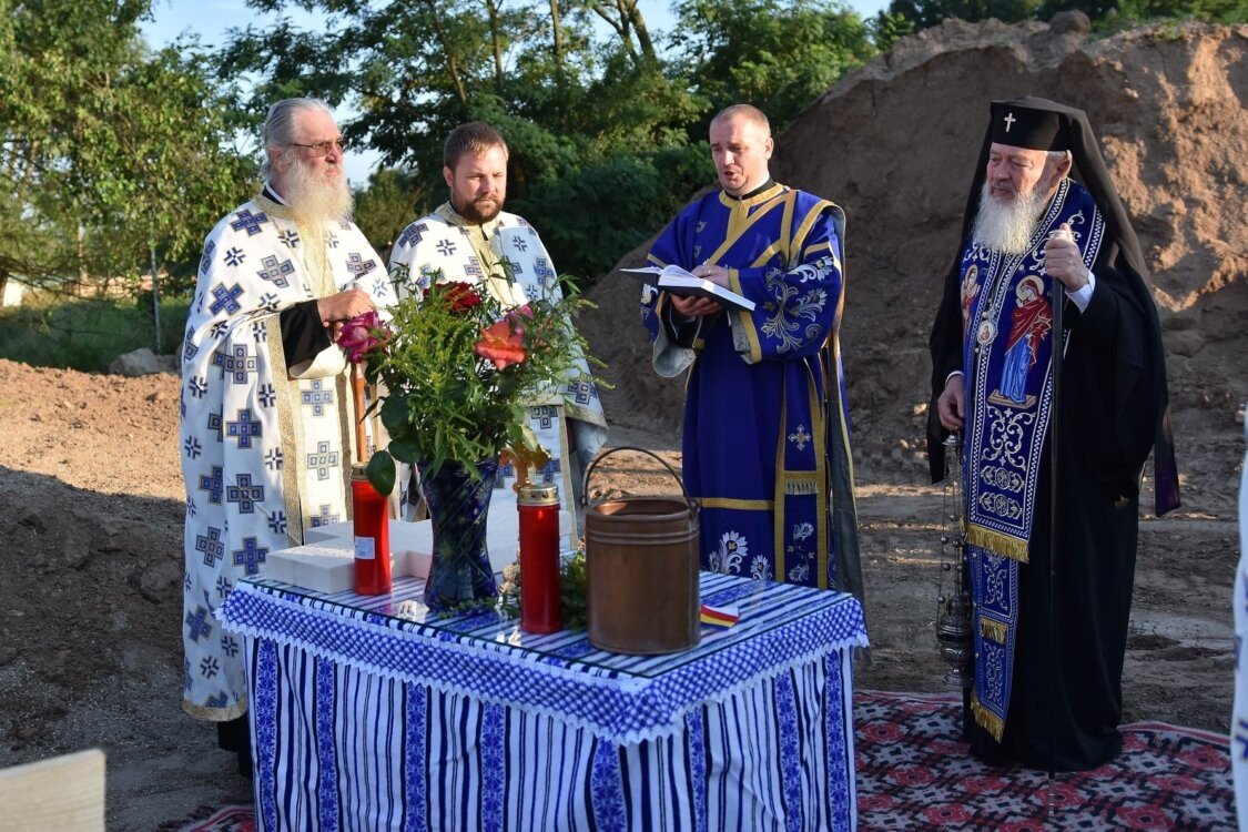 Piatra de temelie pentru un așezământ pentru copii în Parohia Cornești, judeţul Cluj 180095