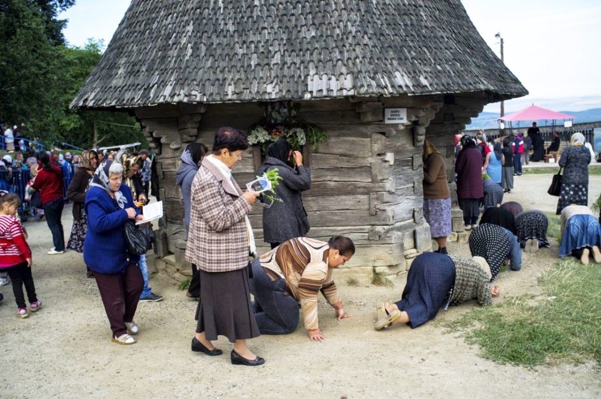 Astăzi are loc tradiționalul pelerinaj pe jos „La Nicula colo-n deal” 180183