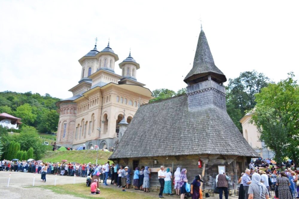 Astăzi are loc tradiționalul pelerinaj pe jos „La Nicula colo-n deal” 180184