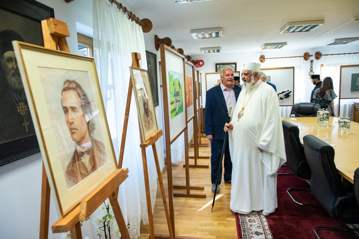 Patriarhul României a vizitat expoziția „Serbarea de la Putna - 150” 180449
