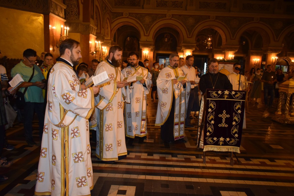 Rugăciune de seară către Născătoarea de Dumnezeu la Timișoara 180661