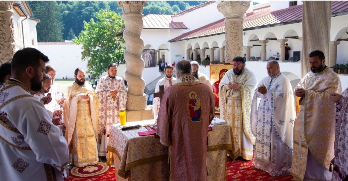 Cinstirea Martirilor Brâncoveni la Mănăstirea Hurezi, județul Vâlcea 181050