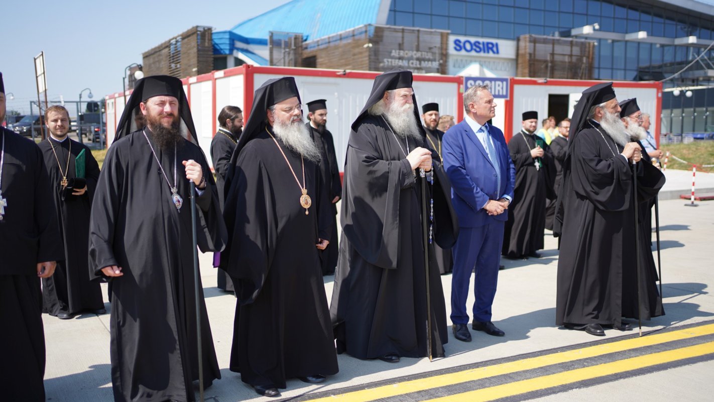 Patriarhul României şi-a încheiat astăzi vizita la Mănăstirea Putna 181041