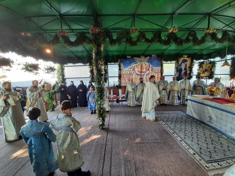 Sărbătorile Văratecului, triadă de bucurie duhovnicească 181105