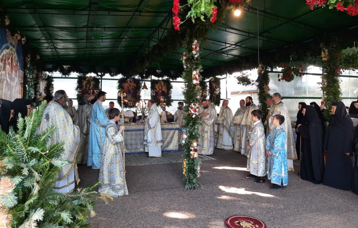 Sărbătorile Văratecului, triadă de bucurie duhovnicească 181113