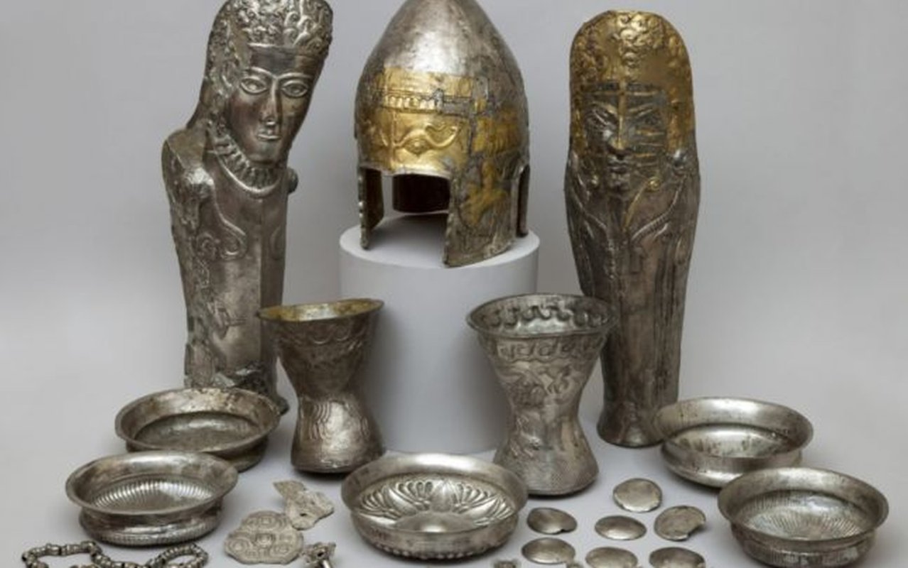 Tezaure arheologice din România 180948