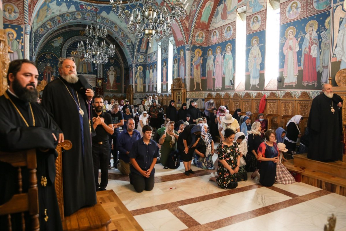 Sinaxă a stareților și starețelor din Arhiepiscopia Sibiului 181141