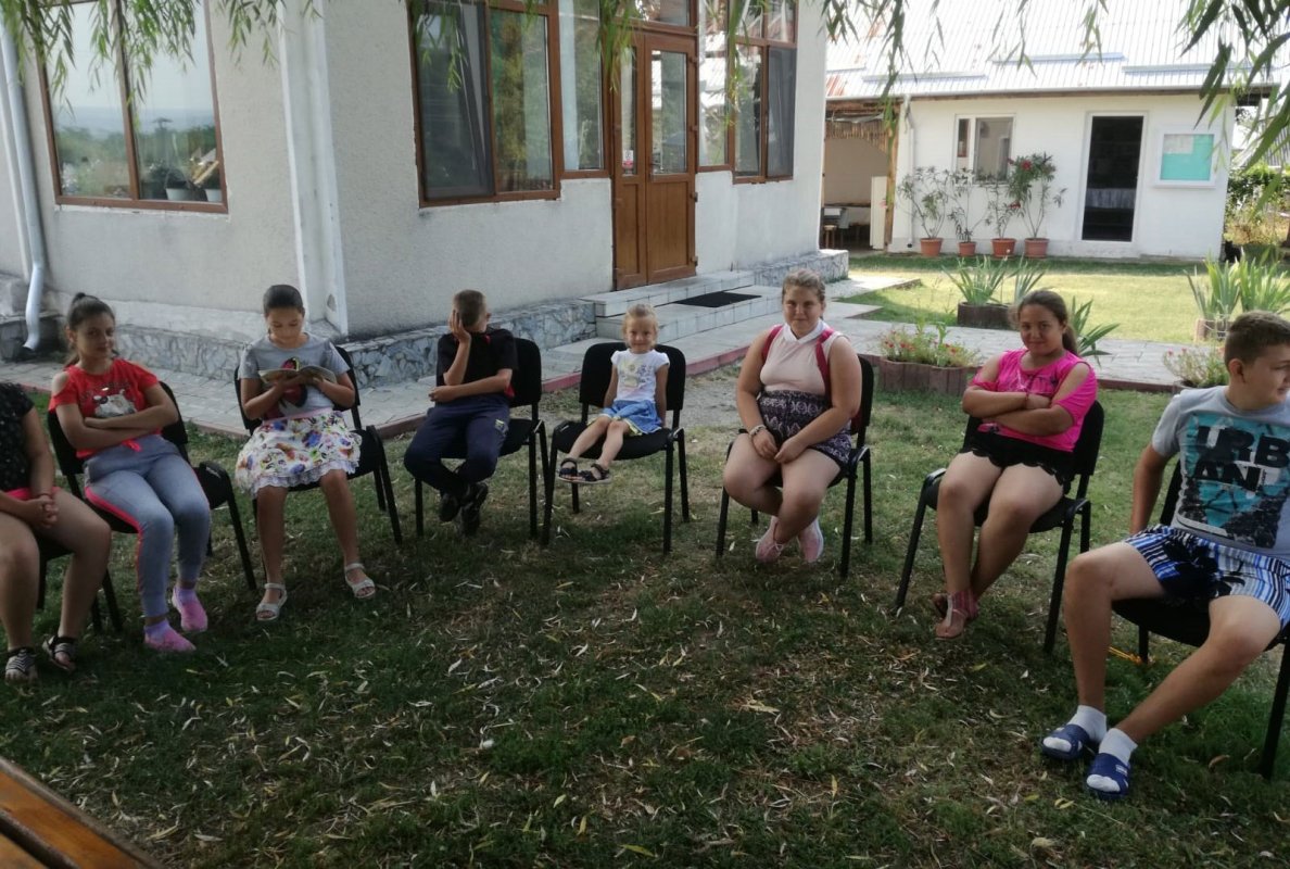 Activități cu tinerii la Parohia Marcea din județul Vâlcea 181290