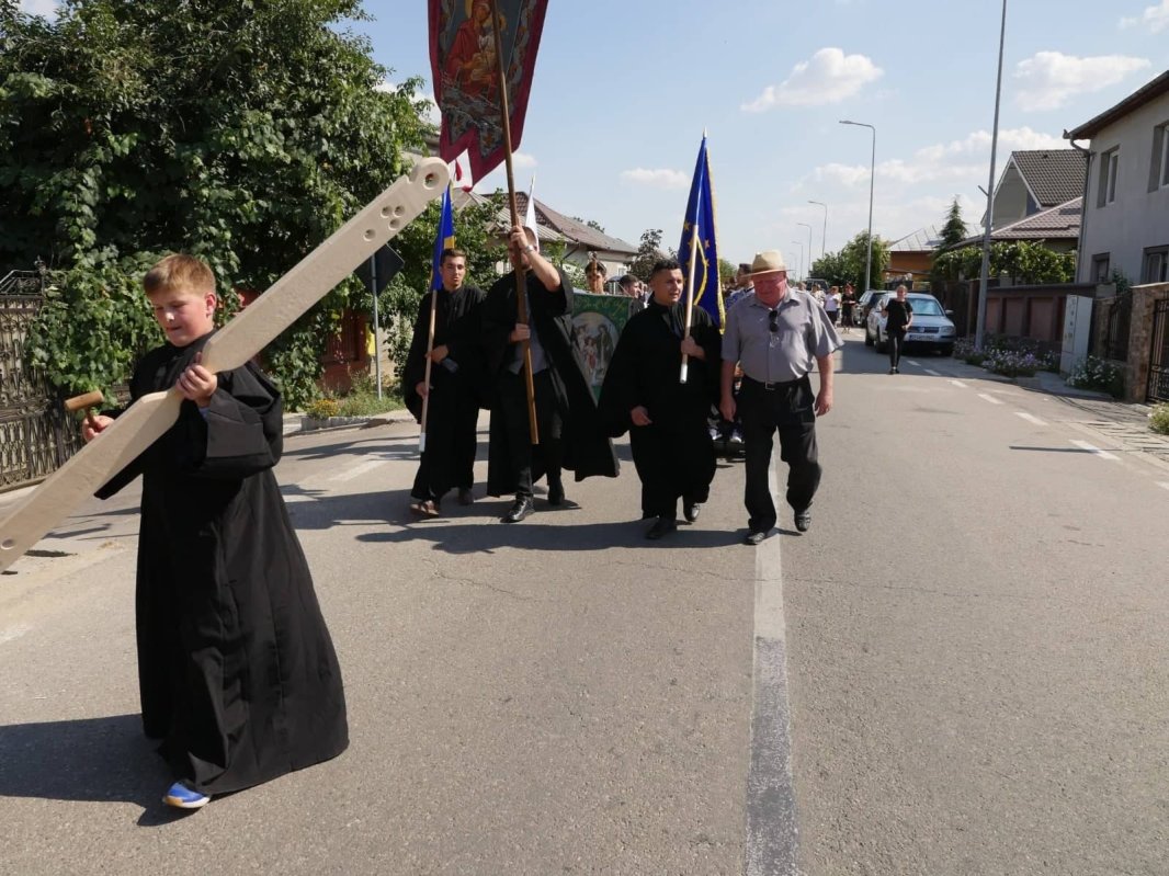 Copii premiaţi cu prilejul hramului parohiei doljene Işalniţa 181287