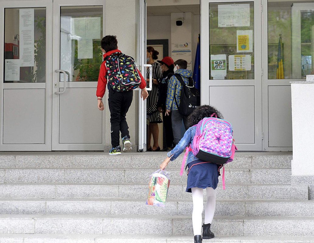 Măsurile eficiente anti-COVID-19 din mediile educaţionale  181238