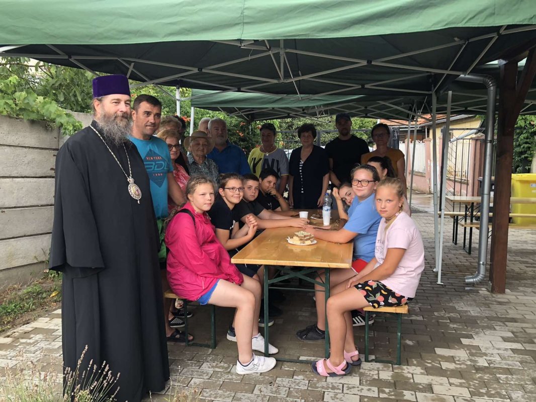 Românii din diasporă, reuniţi în rugăciune şi comuniune 181331