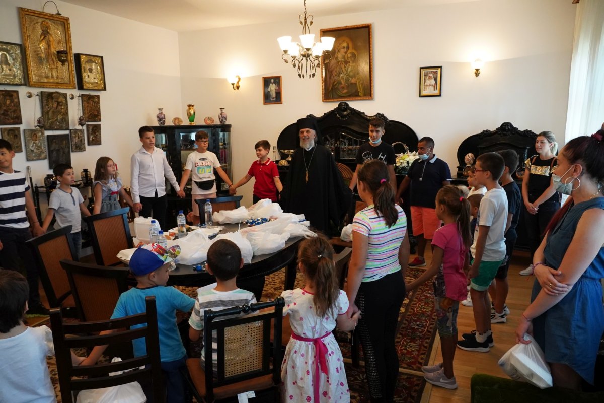 Veghe din Grădina Maicii Domnului spre raiul sufletelor 181278