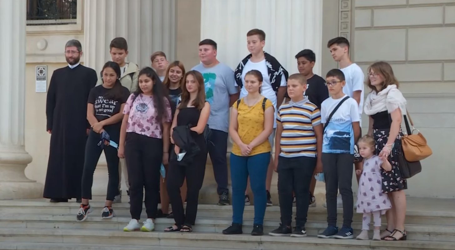 Proiect cultural pentru tineri desfăşurat în Arhiepiscopia Bucureştilor 181354