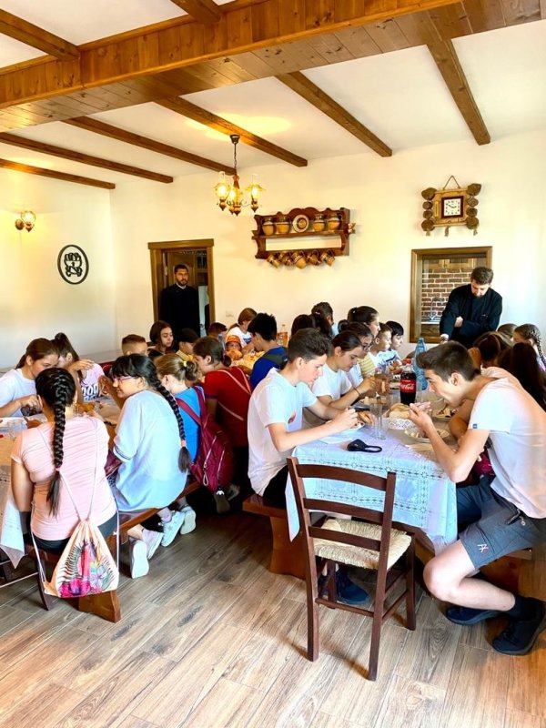 Tabără de vară pentru copiii din două parohii gălățene 181356