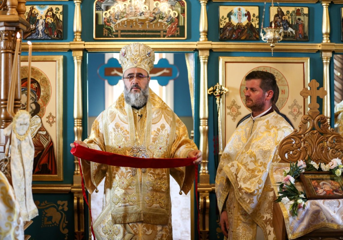 A fost sfințită pictura bisericii din localitatea buzoiană Terca 181519