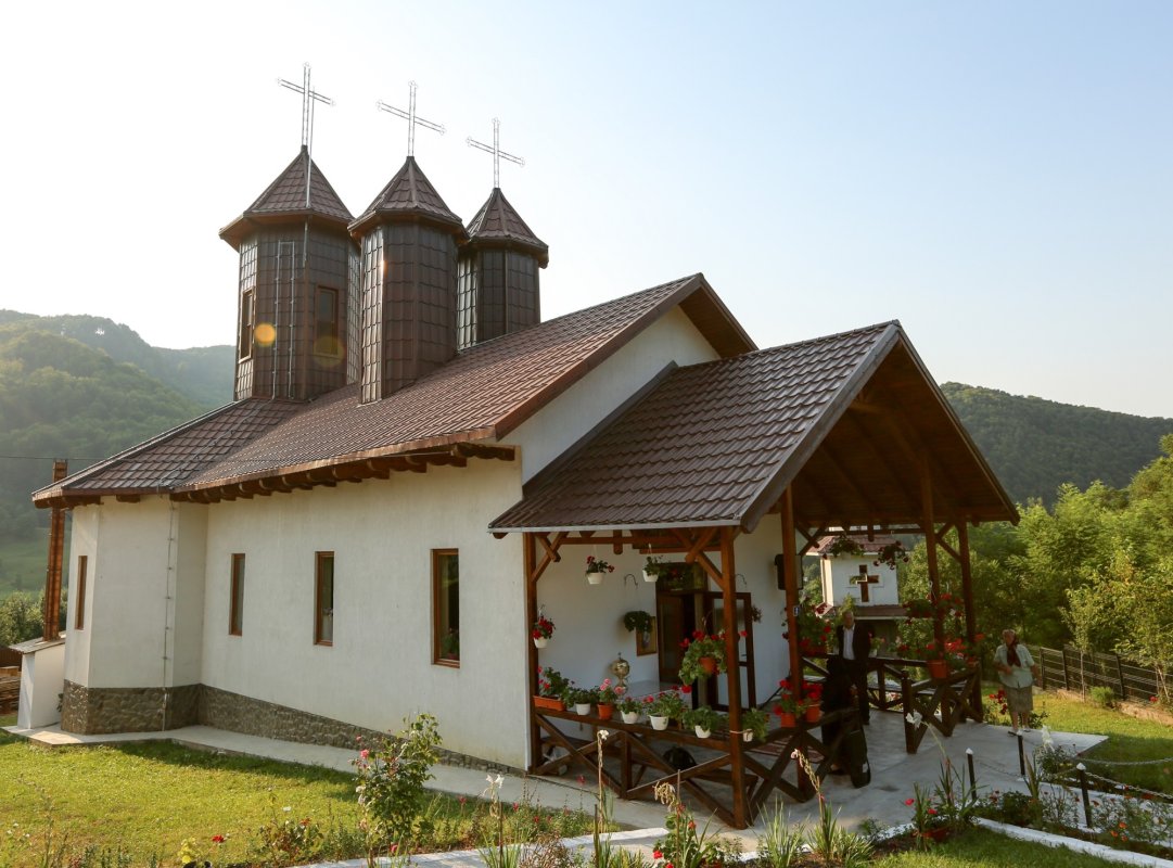 A fost sfințită pictura bisericii din localitatea buzoiană Terca 181520