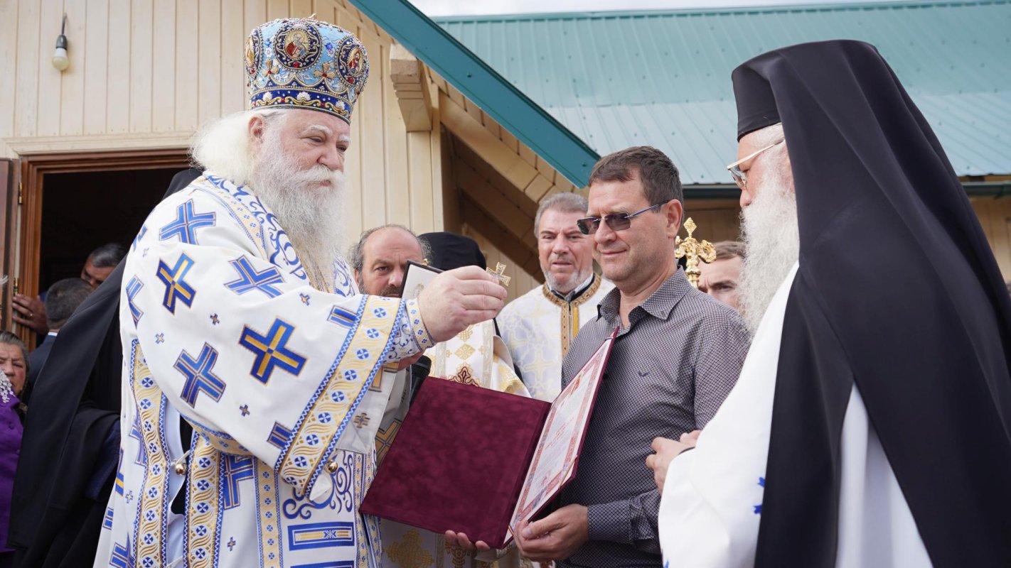 Schitul „Acoperământul Maicii Domnului”-Mestecăniș a fost sfințit 181533