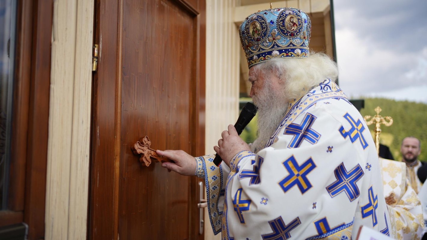 Schitul „Acoperământul Maicii Domnului”-Mestecăniș a fost sfințit 181541
