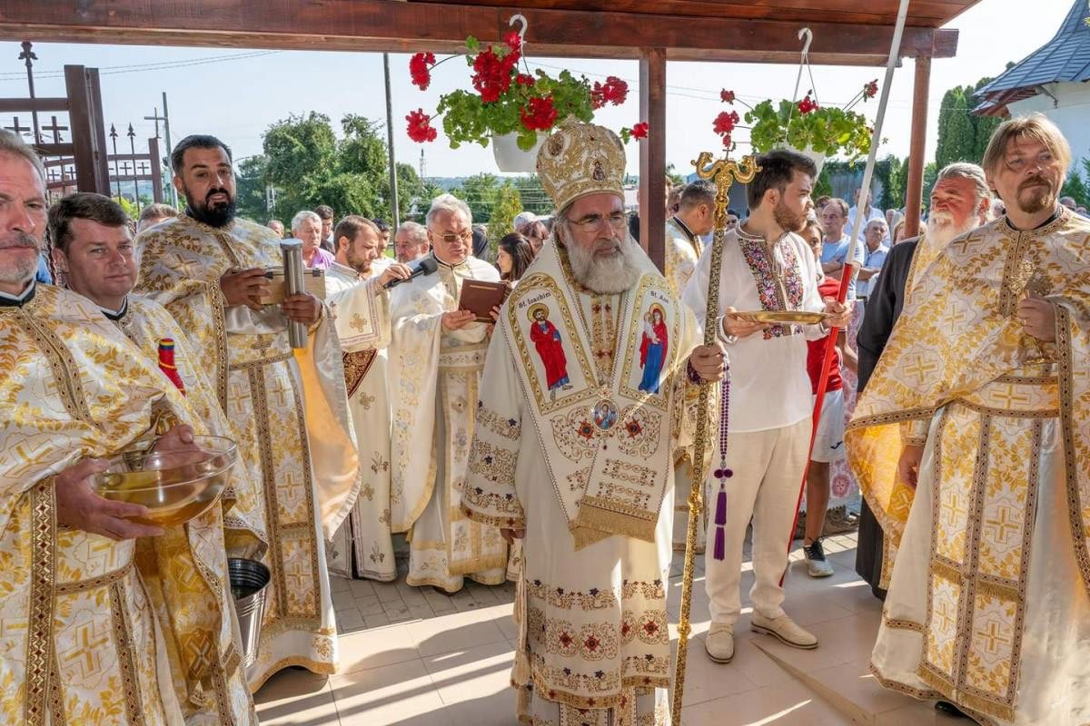 Zi de sărbătoare în parohia băcăuană Gârlenii de Sus 181573