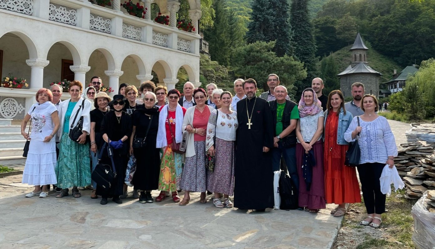 Credincioşi de la o parohie bucureșteană, pelerini în Oltenia 181634