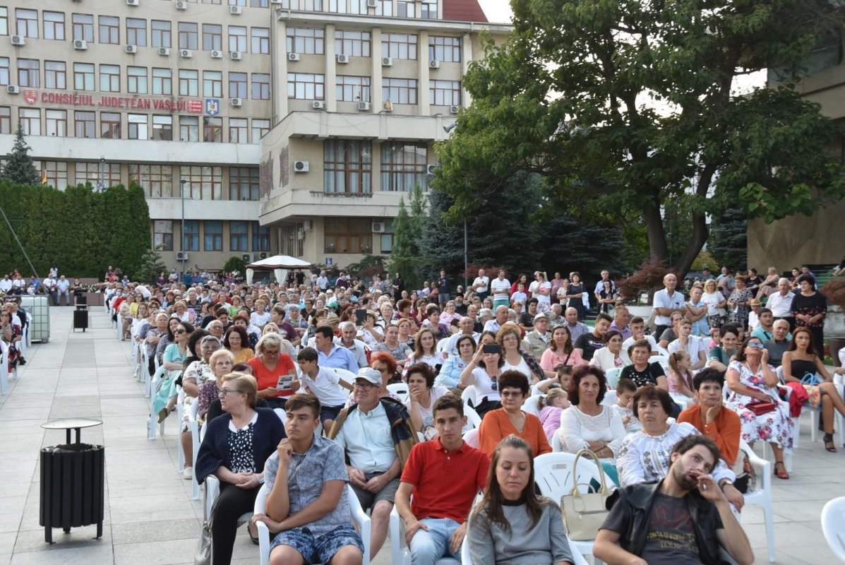 Festival de muzică laică și religioasă la Vaslui 181613