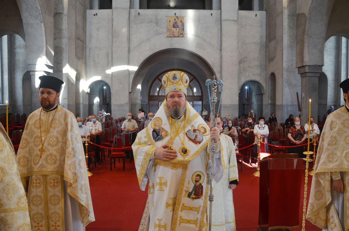 Slujire arhierească la Catedrala Episcopală din Oradea 181640