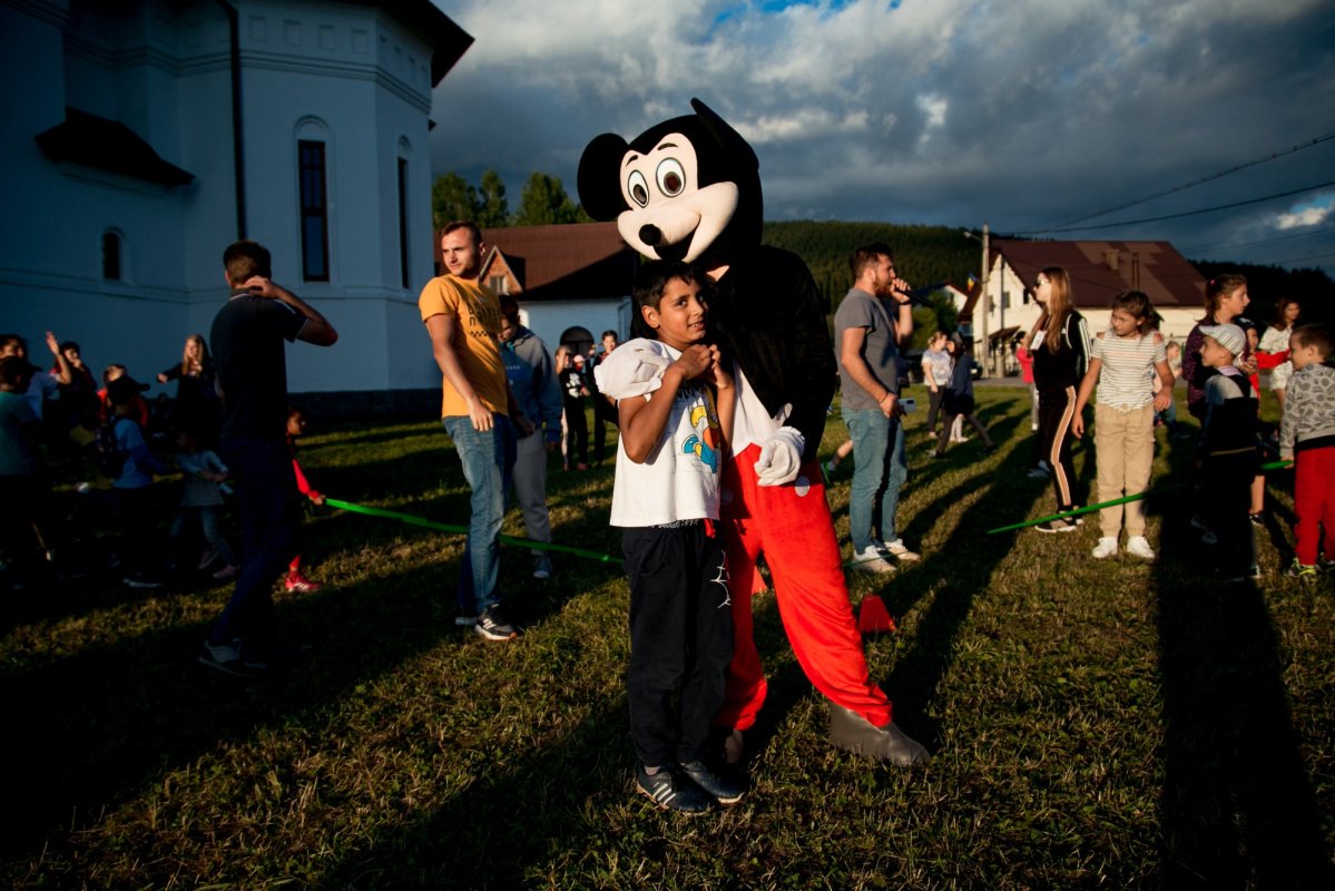 Tabăra „La poalele Călimanilor” sau cum să aduci bucuria în inima Harghitei 181704