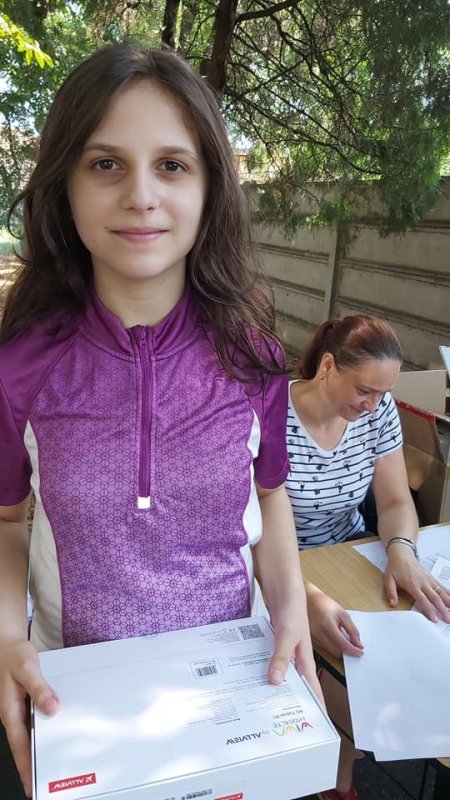 Tablete gratuite pentru 150 de copii din județul Dolj 181617