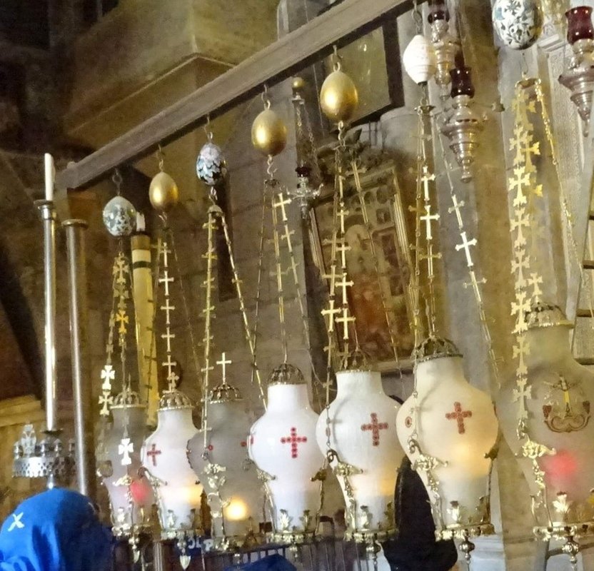 Ouăle de struț din naosul bisericilor - o învățătură duhovnicească străveche (II) 181712