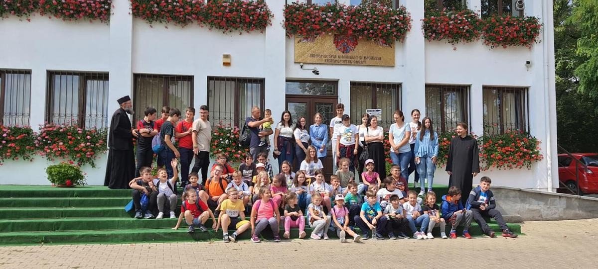 „Școala din tinda Raiului” la Biserica „Sfântul Gheorghe” din Bacău 181779