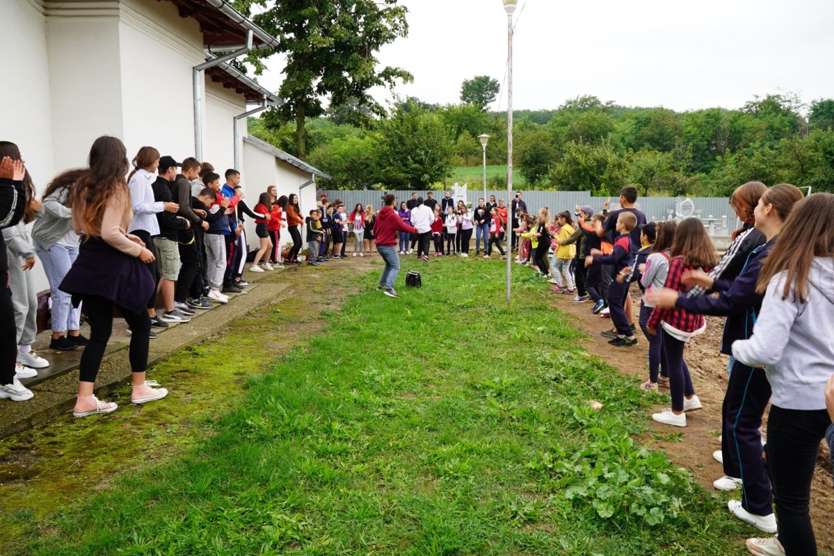 Evenimentul „Săptămâna bucuriei” la Parohia Bereşti Târg din județul Galați  181984