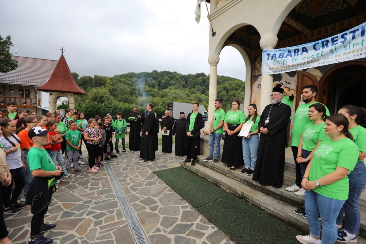 Tabără la Mănăstirea Dealu Mare, Maramureş 181963