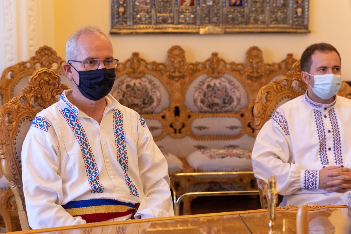 Artişti care au valorificat istoria istroromânilor distinși de Patriarhul României 182213