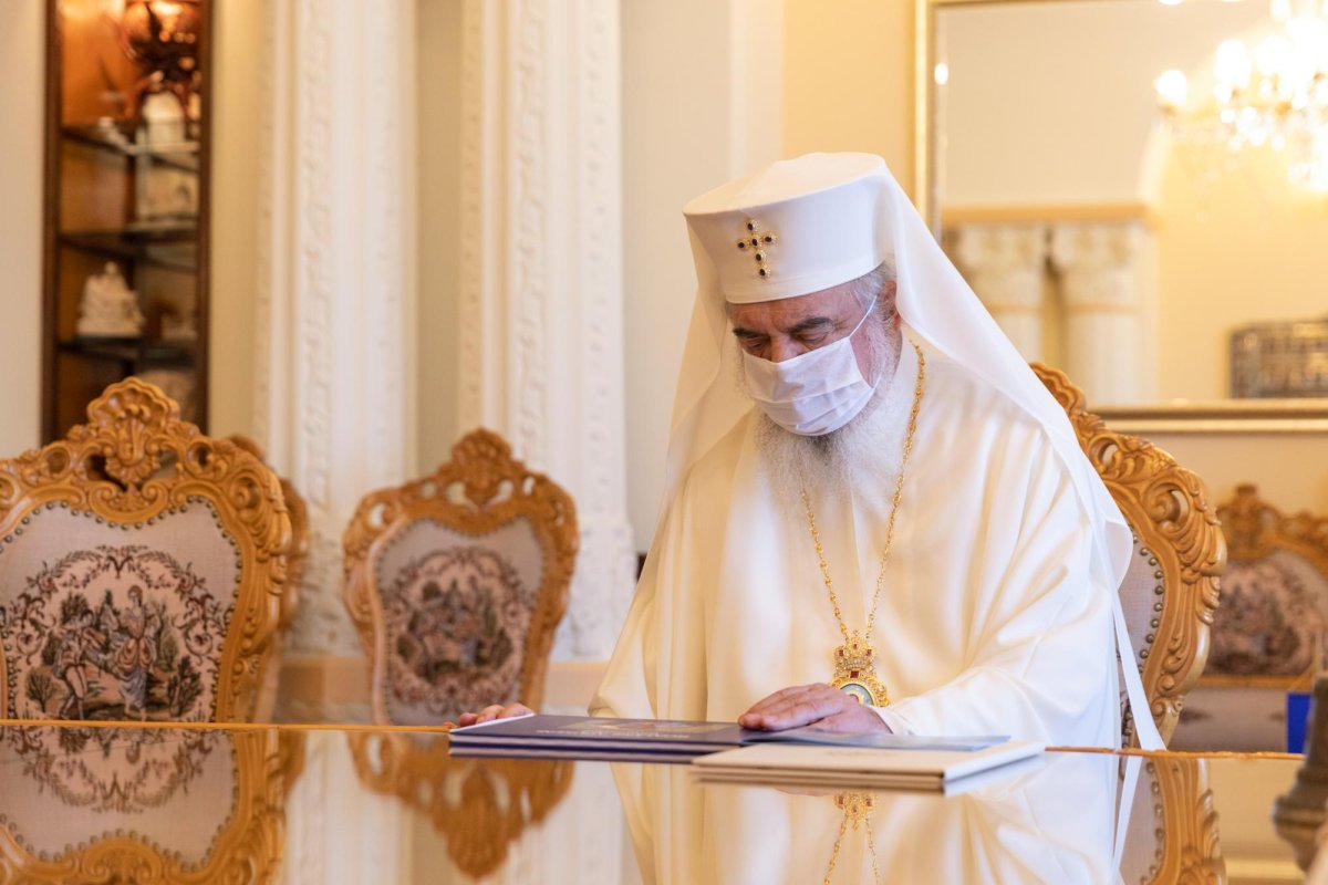 Artişti care au valorificat istoria istroromânilor distinși de Patriarhul României 182221