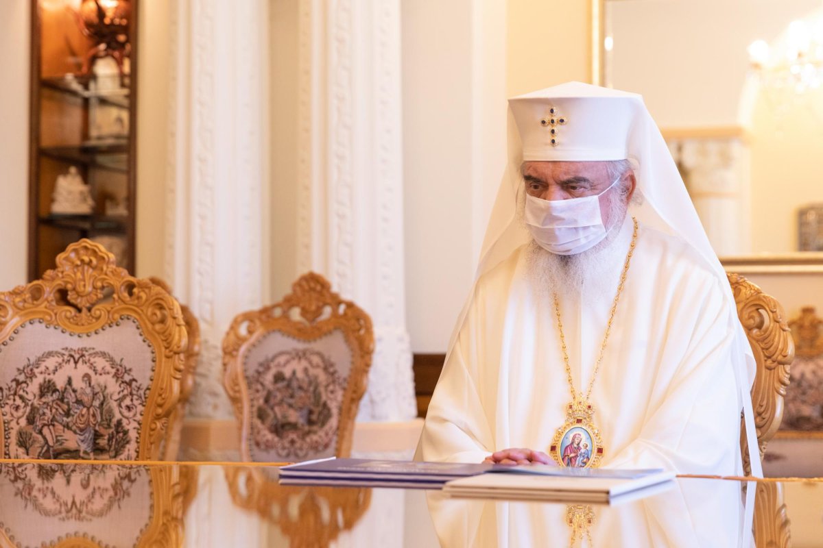 Artişti care au valorificat istoria istroromânilor distinși de Patriarhul României 182222