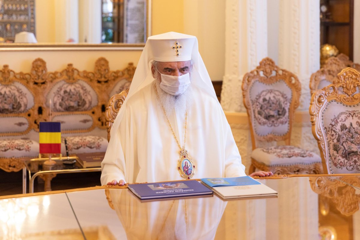 Artişti care au valorificat istoria istroromânilor distinși de Patriarhul României 182224