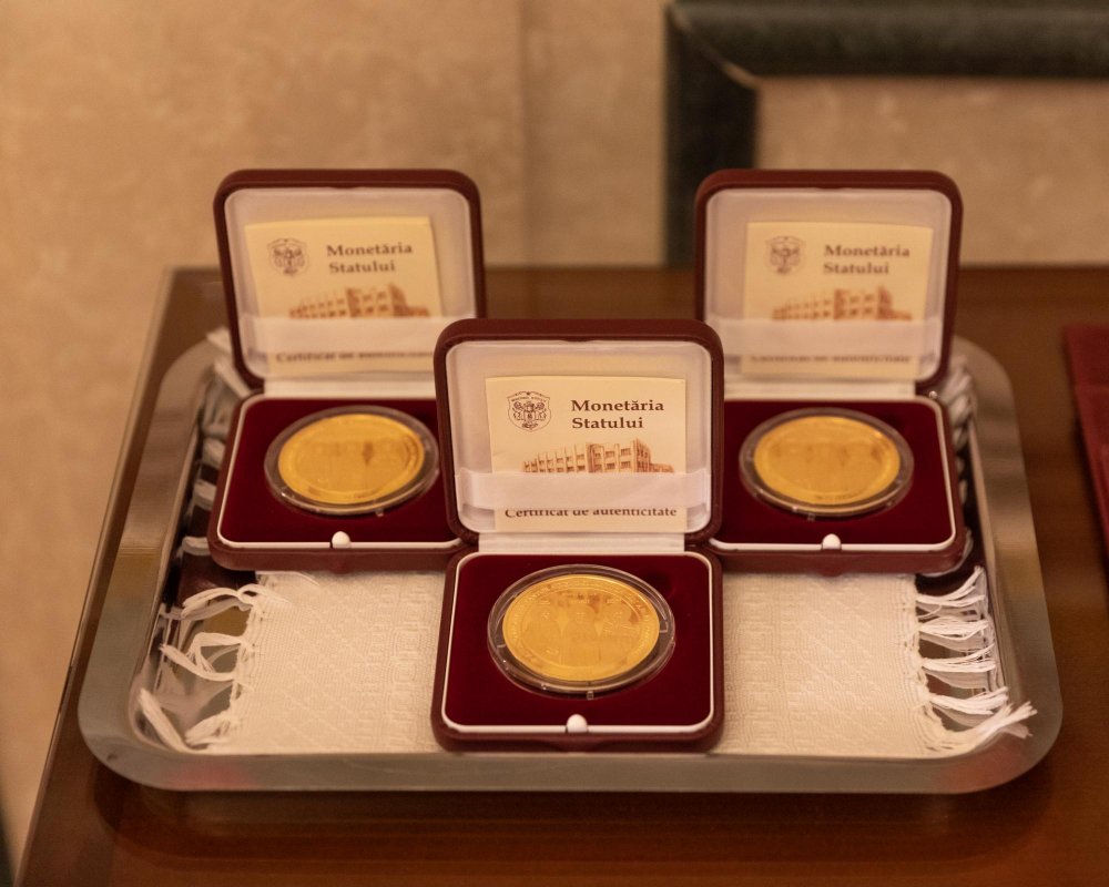 Artişti care au valorificat istoria istroromânilor distinși de Patriarhul României 182225