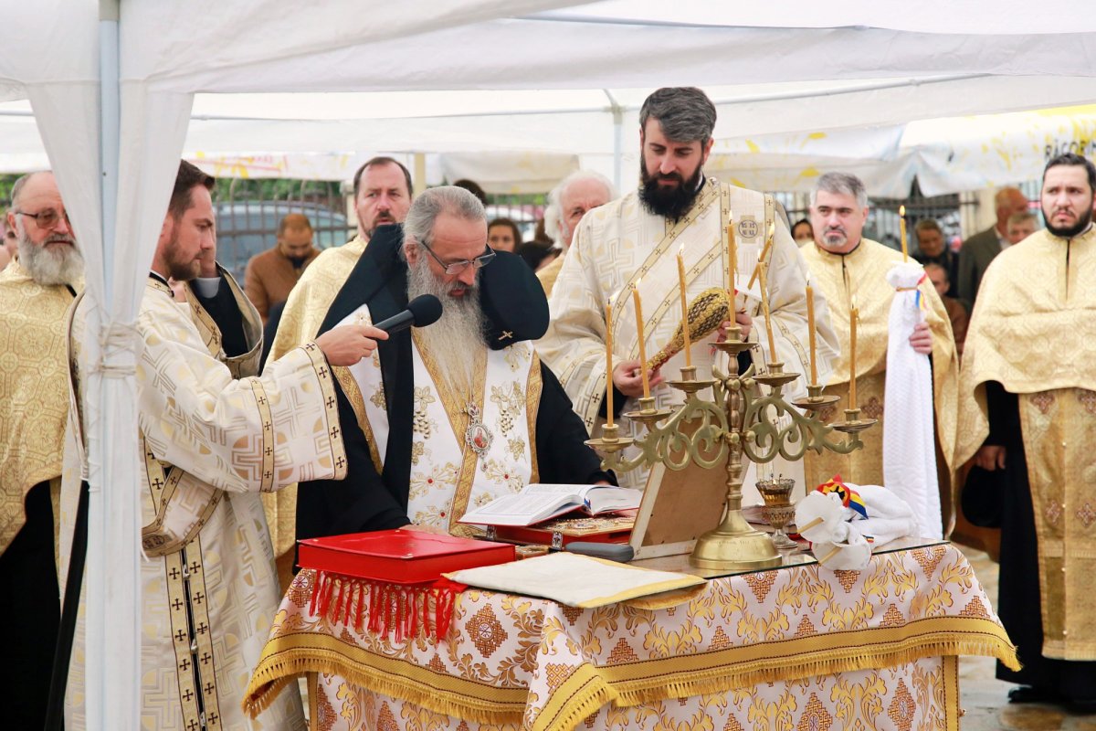 Binecuvântarea „clopotului Sfintei Teodora de la Sihla” de la Parohia Vânători-Neamț 182275