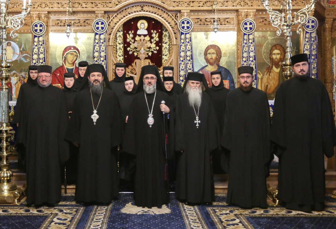 Sinaxe cu stareții și starețele din Buzău și Vrancea 182206