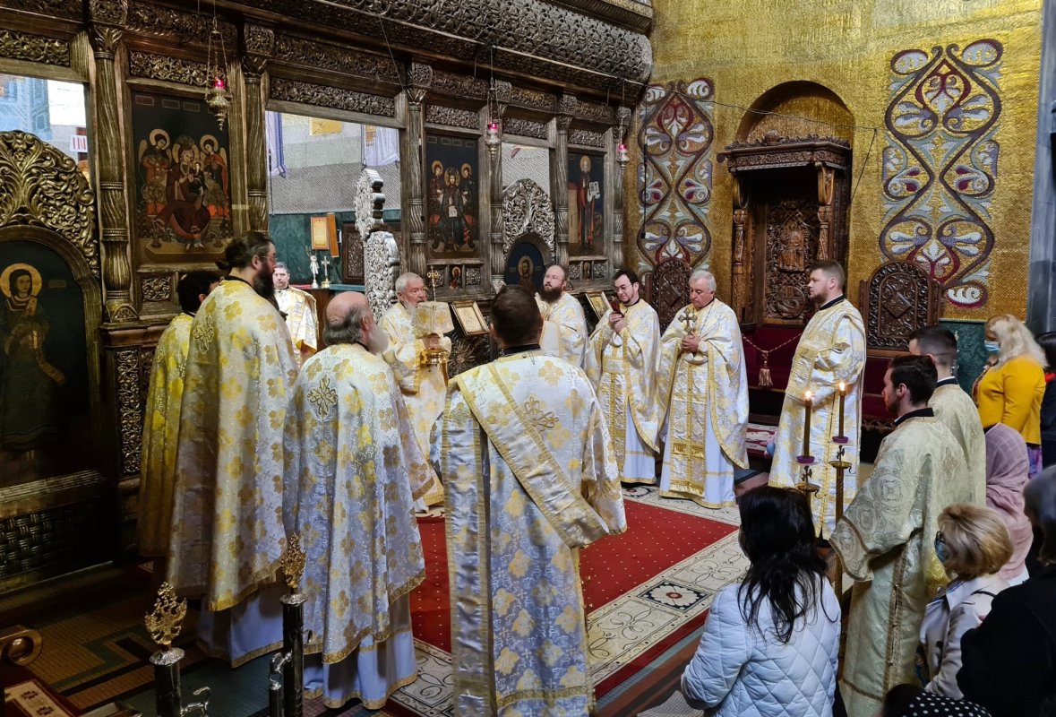 Slujire la Catedrala Mitropolitană clujeană 182234
